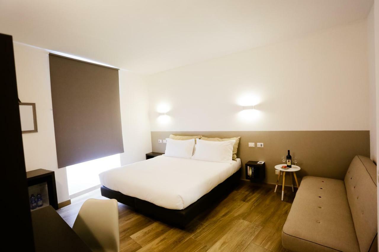 Sarzana'S Rooms Eksteriør bilde